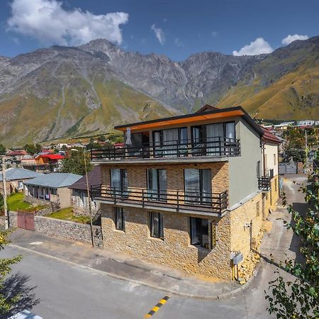 Hotel Inside Kazbegi Stepantsminda Exterior foto