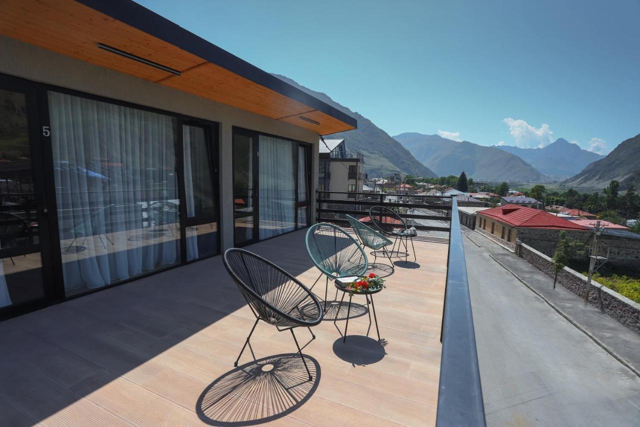 Hotel Inside Kazbegi Stepantsminda Exterior foto
